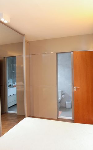 Apartamento à venda com 204m², 3 quartos e 3 vagas Apartamento à venda com 204m², 3 quartos e 3 vagasQuarto Suíte
