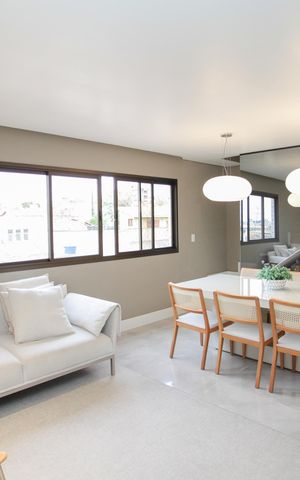 Apartamento à venda com 204m², 3 quartos e 3 vagas Apartamento à venda com 204m², 3 quartos e 3 vagasSala