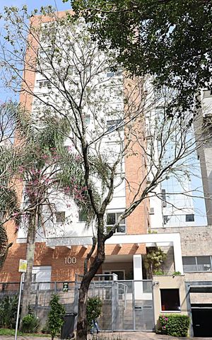 Apartamento para alugar com 41m², 1 quarto e 1 vagaFachada do Prédio