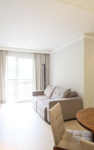 Apartamento à venda com 65m², 2 quartos e 2 vagasSala