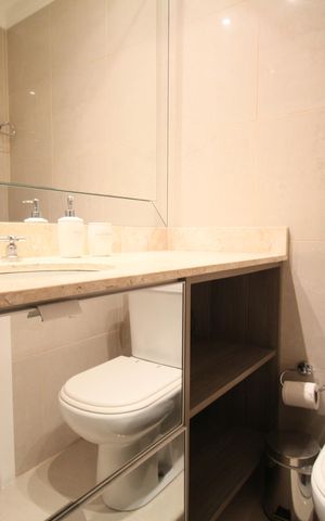 Apartamento à venda com 65m², 2 quartos e 2 vagasBanheiro Social