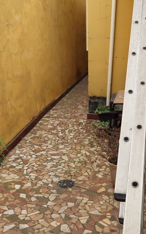 Casa à venda com 160m², 3 quartos e 1 vaga Casa à venda com 160m², 3 quartos e 1 vagaCorredor externo