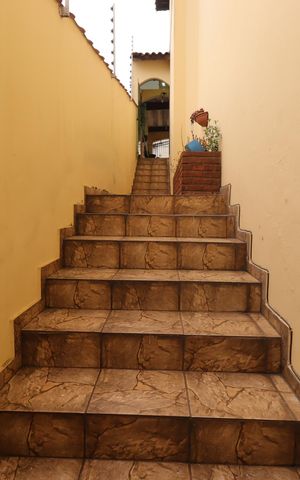 Casa à venda com 179m², 3 quartos e 2 vagasCorredor externo