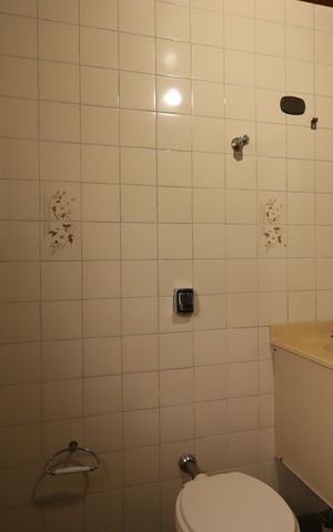 Casa à venda com 179m², 3 quartos e 2 vagasBanheiro Social 1