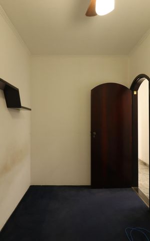 Casa à venda com 179m², 3 quartos e 2 vagasQuarto 1