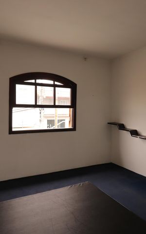 Casa à venda com 179m², 3 quartos e 2 vagasSuíte