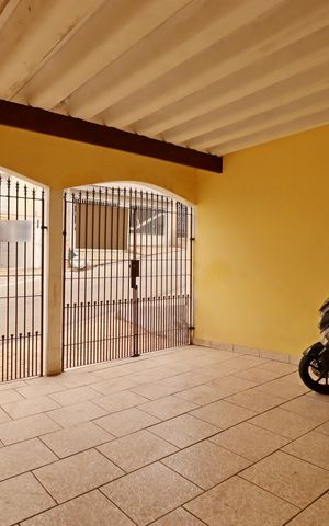 Casa à venda com 179m², 3 quartos e 2 vagasGaragem
