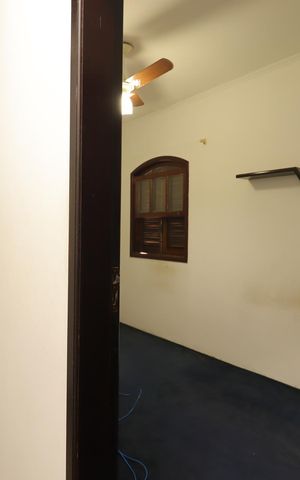 Casa à venda com 179m², 3 quartos e 2 vagasCorredor do primeiro piso