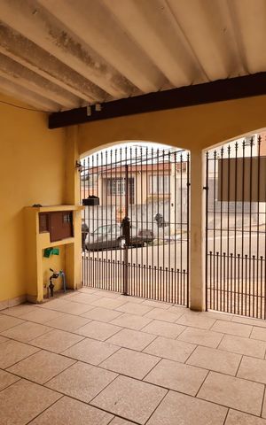 Casa à venda com 179m², 3 quartos e 2 vagasGaragem