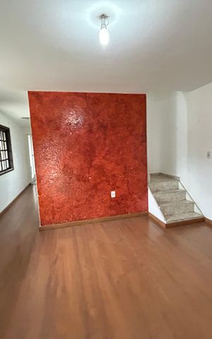Casa à venda com 200m², 3 quartos e 2 vagasSala