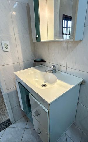 Casa à venda com 200m², 3 quartos e 2 vagasBanheiro Social
