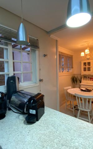 Casa para alugar com 220m², 3 quartos e 5 vagas Casa para alugar com 220m², 3 quartos e 5 vagasCozinha