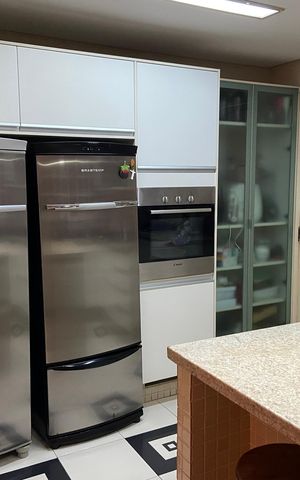 Casa para alugar com 220m², 3 quartos e 5 vagas Casa para alugar com 220m², 3 quartos e 5 vagasCozinha
