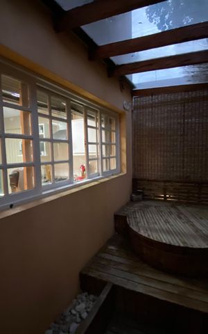 Casa para alugar com 220m², 3 quartos e 5 vagas Casa para alugar com 220m², 3 quartos e 5 vagasÁrea externa