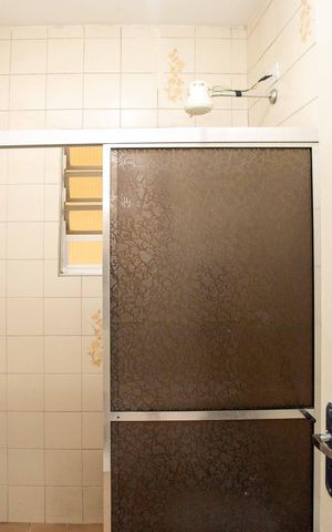 Casa para alugar com 200m², 3 quartos e 2 vagasBanheiro