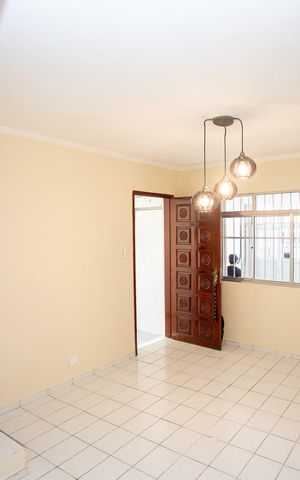 Casa para alugar com 200m², 3 quartos e 2 vagasSala