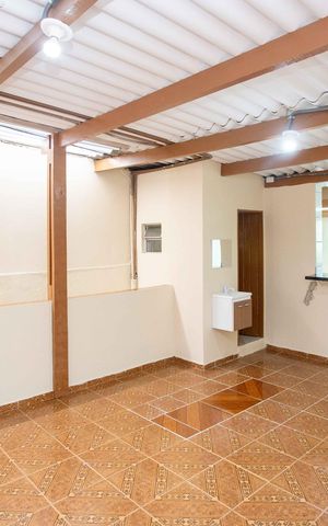 Casa para alugar com 200m², 3 quartos e 2 vagasSalâo