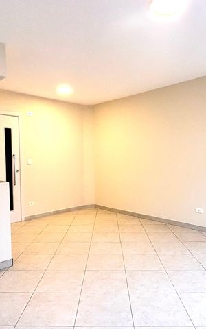 Apartamento para alugar com 90m², 3 quartos e 1 vagaSala