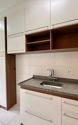 Apartamento à venda com 58m², 2 quartos e 1 vaga Apartamento à venda com 58m², 2 quartos e 1 vagaCozinha e Área de Serviço