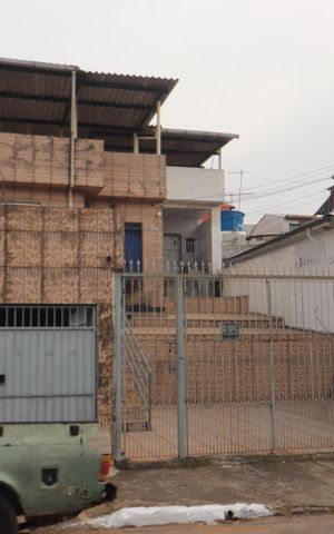 Casa para alugar com 200m², 2 quartos e 1 vagaFachada