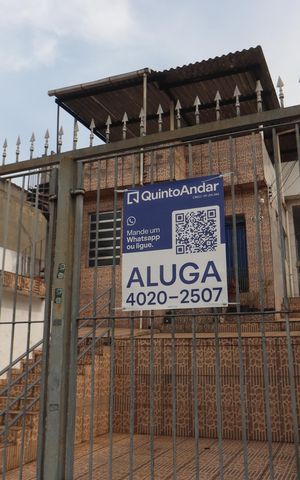 Casa para alugar com 200m², 2 quartos e 1 vagaFachada