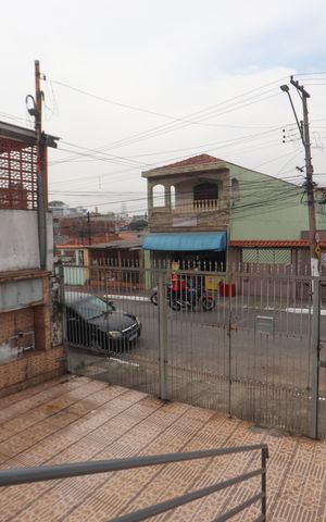 Casa para alugar com 200m², 2 quartos e 1 vagaFrente & Garagem