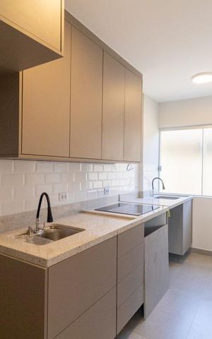 Apartamento à venda com 68m², 2 quartos e 1 vaga Apartamento à venda com 68m², 2 quartos e 1 vagaCozinha e Área de Serviço