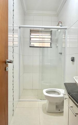Casa à venda com 250m², 4 quartos e 2 vagas Casa à venda com 250m², 4 quartos e 2 vagasBanheiro da Suíte