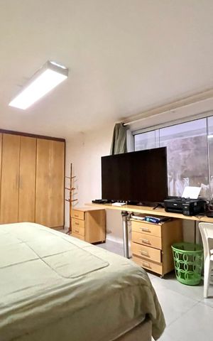 Casa à venda com 250m², 4 quartos e 2 vagas Casa à venda com 250m², 4 quartos e 2 vagasSuite 2