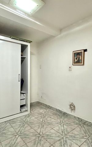 Casa à venda com 250m², 4 quartos e 2 vagas Casa à venda com 250m², 4 quartos e 2 vagasQuarto de Serviço
