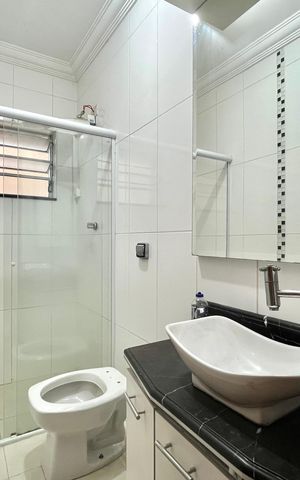 Casa à venda com 250m², 4 quartos e 2 vagas Casa à venda com 250m², 4 quartos e 2 vagasBanheiro da Suíte
