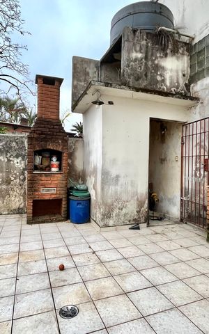 Casa à venda com 250m², 4 quartos e 2 vagas Casa à venda com 250m², 4 quartos e 2 vagasQuintal