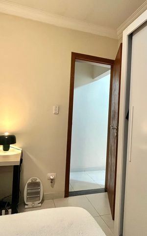Casa à venda com 250m², 4 quartos e 2 vagas Casa à venda com 250m², 4 quartos e 2 vagasQuarto 2