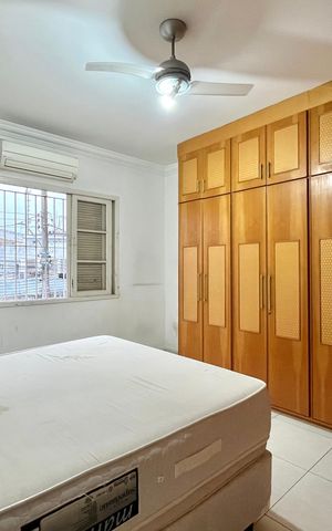 Casa à venda com 250m², 4 quartos e 2 vagas Casa à venda com 250m², 4 quartos e 2 vagasSuite