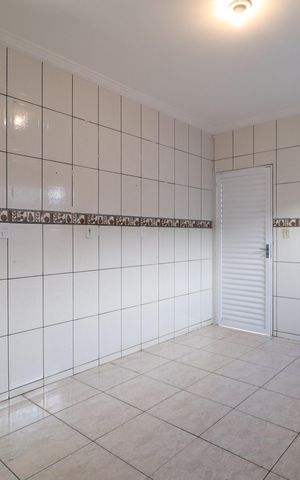 Casa para alugar com 200m², 3 quartos e 2 vagasCozinha