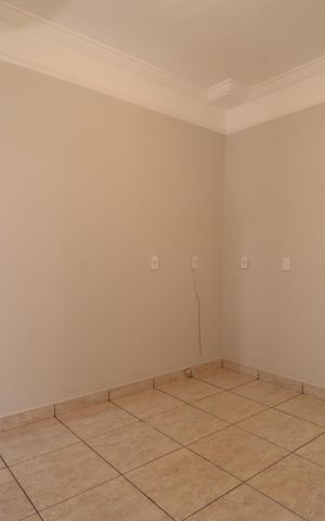 Casa para alugar com 200m², 3 quartos e 2 vagasSala