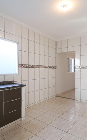 Casa para alugar com 200m², 3 quartos e 2 vagasCozinha