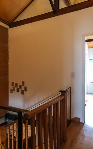 Casa à venda com 150m², 2 quartos e 1 vagaHall dos quartos