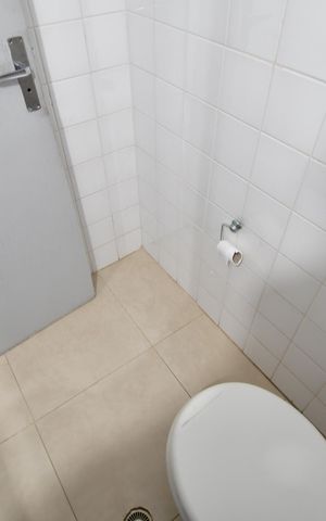 Casa para alugar com 300m², 3 quartos e 4 vagasBanheiro de serviço