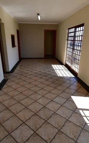 Casa para alugar com 300m², 3 quartos e 4 vagasSala