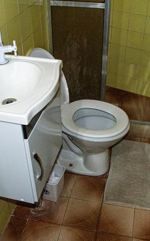 Casa para alugar com 70m², 1 quarto e 2 vagas Casa para alugar com 70m², 1 quarto e 2 vagasBanheiro Social