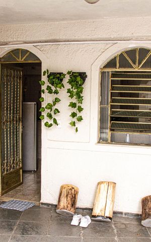 Casa para alugar com 70m², 1 quarto e 2 vagas Casa para alugar com 70m², 1 quarto e 2 vagasVaranda