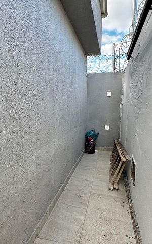 Casa para alugar com 85m², 2 quartos e 1 vagaÁrea externa