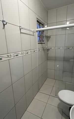 Casa para alugar com 72m², 2 quartos e sem vagaBanheiro da Suíte