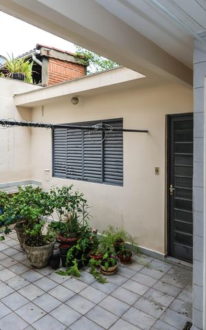 Casa para alugar com 150m², 2 quartos e 1 vagaÁrea de Serviço