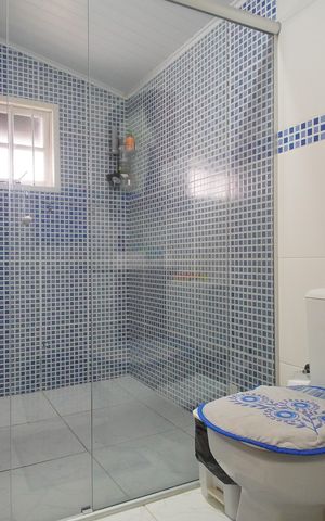 Casa à venda com 125m², 3 quartos e 2 vagasBanheiro da Suíte