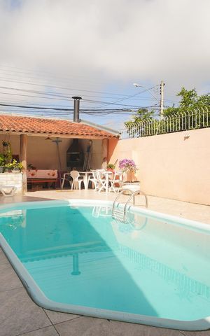 Casa à venda com 125m², 3 quartos e 2 vagasPiscina