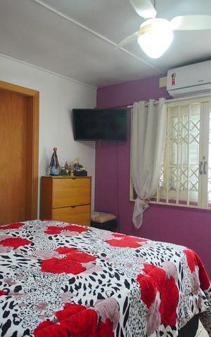Casa à venda com 125m², 3 quartos e 2 vagasSuíte