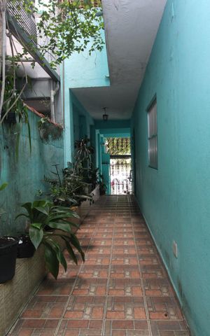 Casa à venda com 133m², 3 quartos e 2 vagascorredor externo