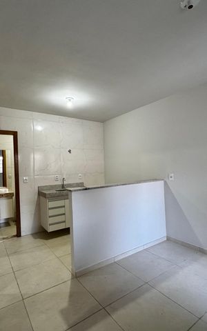 Casa para alugar com 65m², 2 quartos e 1 vaga